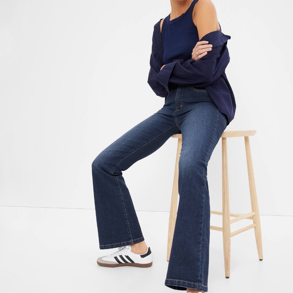 Gap long and lean flair jeans